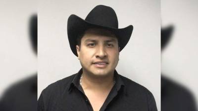 Julión Álvarez es relacionado con el narcotraficante Raúl Flores Hernández.// Foto redes.