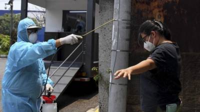 Extienden la cuarentena obligatoria en El Salvador. (Foto AFP).
