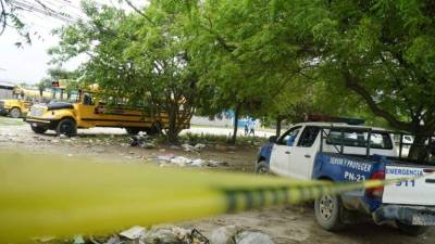 El cadáver encontrado en solar baldío corresponde a un hombre.