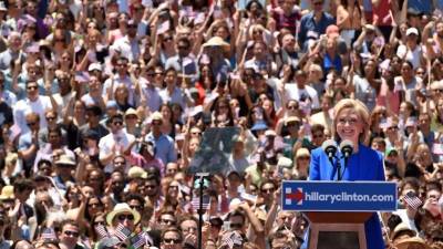 Clinton dio su primer gran discurso ante miles de personas en Nueva York