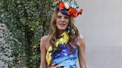 Anna Dello Russo tiene 55 años, una figura realmente estilizada, es italiana de nacimiento y en su Instagram la siguen 1.4 millones de personas.