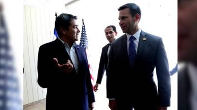 Encuentro. Hernández al recibir a McAleenan.