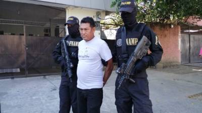 Jorge Alberto Sánchez Castellón siendo trasladado por la Fnamp.