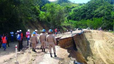 Se realizan trabajos para limpiar la zona.