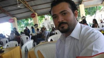 El profesional del derecho fue interceptado por varios sujetos.