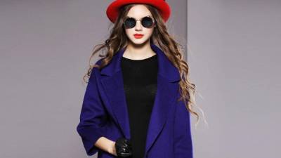 Los abrigos son complementos propios de esta temporada.