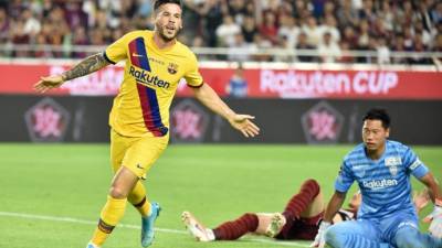 El canterano Carles Pérez celebra uno de los tantos que anotó en el partido.