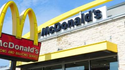 Un restaurante de McDonald's.