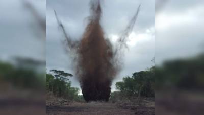 Esta pista clandestina fue destruida ayer martes en el oriente de Honduras.