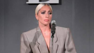 Lady Gaga durante su discurso en los Women In Hollywood Awards 2018. AFP