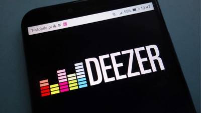 Deezer cuenta con 16 millones de usuarios​ y está disponible en 16 idiomas.