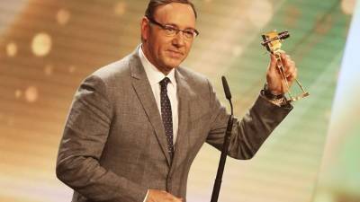 El premiado actor será el anfitrión de los esperados premios Tony de teatro, que se llevarán a cabo el próximo 11 de junio en Nueva York.