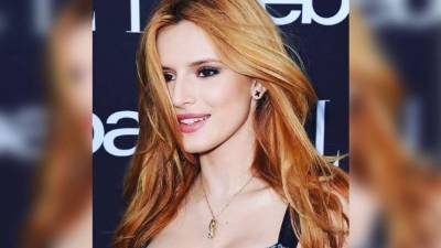 Thorne es conocida por compartir fotos inapropiadas de su cuerpo o situaciones como cuando se depila el bikini a través de sus redes sociales.