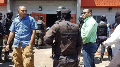 Los reos iban custodiados por elementos de la Policía Militar tras salir de la cárcel de Támara.