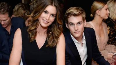 Cindy Crawford y su hijo, Presley Gerber.
