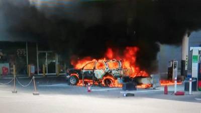 Afortunadamente no resultaron más personas heridas en este accidente. La Policía detuvo a los hombres en estado de ebriedad.