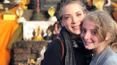 La hija de Edith González, Constanza Creel González, reapareció en público a nueve meses de la muerte de la actriz.