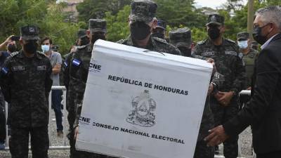 Las Fuerzas Armadas brindan acompañamiento en el proceso de resultados de las elecciones generales.