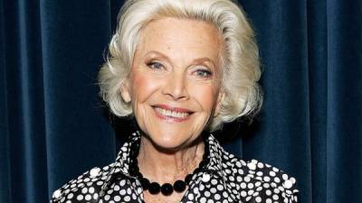 La actriz Honor Blackman ha fallecido a los 94 años.