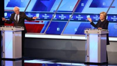 Sanders y Clinton se enfrentaron en un debate organizado por la cadena hispana Univisión.