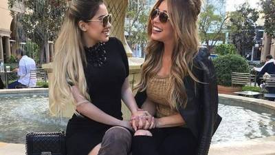 La conductora Mirka Dellanos junto a su bella y sensual hija Alexa Dellanos.