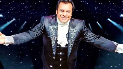El cantante Juan Gabriel.