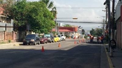 Los conductores deben tener precaución al conducir por la Tercera Avenida.