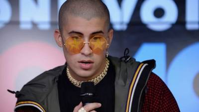 La Fundación Good Bunny, creada por Bad Bunny, es una entidad sin fines de lucro que busca integrar y empoderar a los jóvenes a través de la música y las artes.