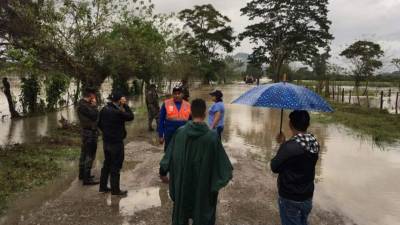 Carreteras incomunicadas en el sector de el Bajo Aguán.