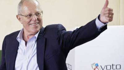 Las encuestas proyectan que Pedro Pablo Kuczynski superaría a Keiko Fujimori en una segunda vuelta.