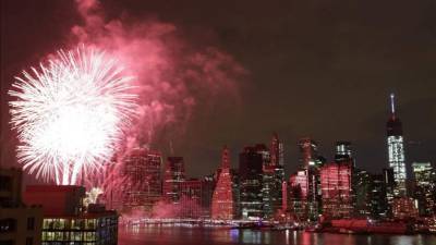 El Buró Federal de Investigaciones (FBI) de EE.UU. indicó hoy que durante las últimas semanas frustró planes terroristas para atentar en suelo estadounidense durante la festividad del 4 de julio y alertó ante posibles nuevas amenazas los próximos días.