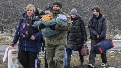Se espera que el número de refugiados que huyen de la guerra en Ucrania supere los dos millones pronto.