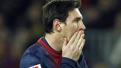 Messi se recupera de una lesión en su rodilla izquierda.