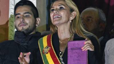 El juicio de la expresidenta interina de Bolivia Jeanine Áñez por un presunto golpe de Estado contra su antecesor Evo Morales inicia hoy en medio de polémica.