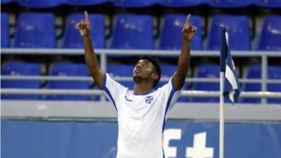 La directiva del Tenerife confía en el Choco Lozano y desean comprar su ficha al Olimpia.