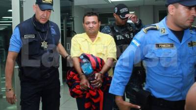 Miguel Humberto Rodríguez Carrión fue presentado anoche ante un juez con jurisdicción nacional en materia penal. El sampedrano es acusado por extorsión y asociación ilícita.