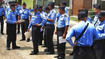 A la brevedad, la Comisión tomará las primeras decisiones en materia de depuración policial.