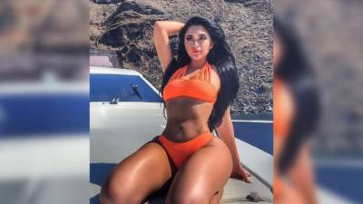La influencer mexicana Jayline Ojeda Ochoa, mejor conocida por su mote 'la Kardashian mexicana', visitó las bellas playas de Roatán, Islas de la Bahía, y no dudo en compartir su experiencia.