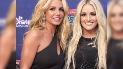 La cantante Britney Spears posa junto a su hermana Jamie Lynn (d).// Foto archivo.