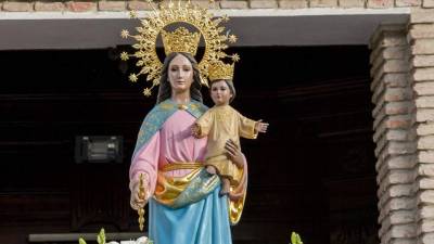 La santa madre María Auxiliadora será exaltada.