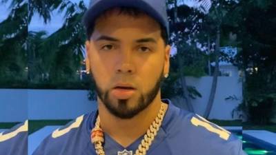 Anuel AA tomó una desición positiva tras enterarse de que sus abuelos tienen COVID-19.