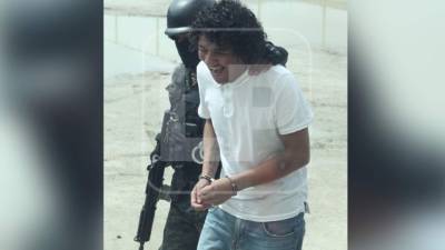 Señalado. José Luis Orellana, quien es señalado de disparar contra Magdaleno Meza, iba riéndose al salir de la audiencia.