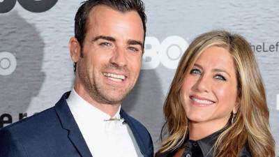 Justin Therouxse y Jennifer Aniston separaron en febrero de 2018 después de dos años y medio de matrimonio y siete como pareja.