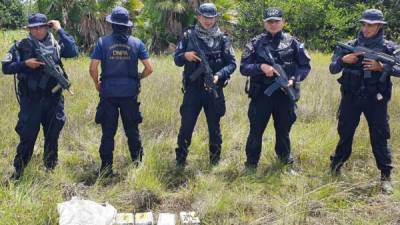 Después de operativos encontraron la droga abandonada.