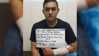 La policía capturó al sospechoso con serias heridas, por lo que primero tuvo que ser intervenido para luego ser sometido a los procedimientos de ley.