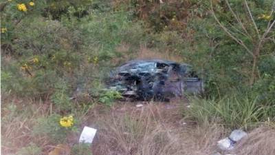 El conductor de este vehículo estuvo a punto de perder la vida.