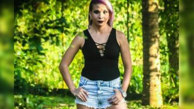 Conozca más de la artista en su Facebook: Linda Perdomo Cantante Hn o en Instagram como @lindasperdomob