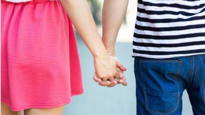 'Tú tienes el control de ti, nadie más. Sabes que tener una relación sentimental con él sería inapropiado y rompería el vínculo familiar', le dice la Doctora Corazón.