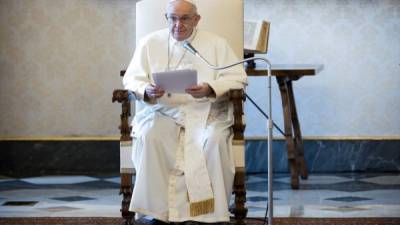 El papa Francisco refiriéndose a la situación de salud que atraviesa el mundo. Foto AFP