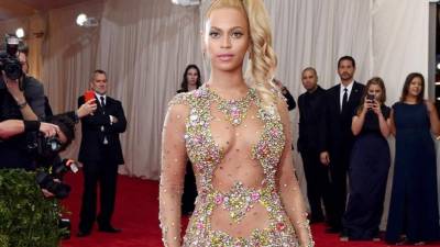 Beyoncé será una joven artistas que llega a Hollywood.